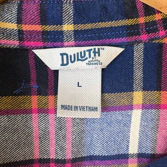 Duluth Trading Co Button Up Plaid Flannel Shirt Size Large Excellent Condition - Picture 4 of 9
